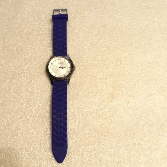 Very nice Coach watch with blue band main image 7